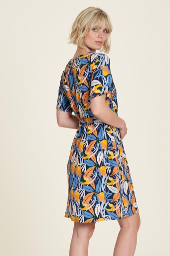 Tailliertes EcoVero-Kleid