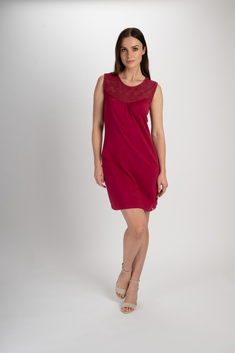 Kurzes Kleid mit Spitzendetails